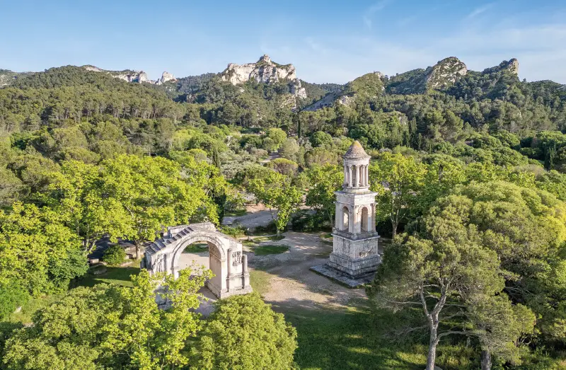 AVDC-Demo-04 Les alpilles vue du ciel